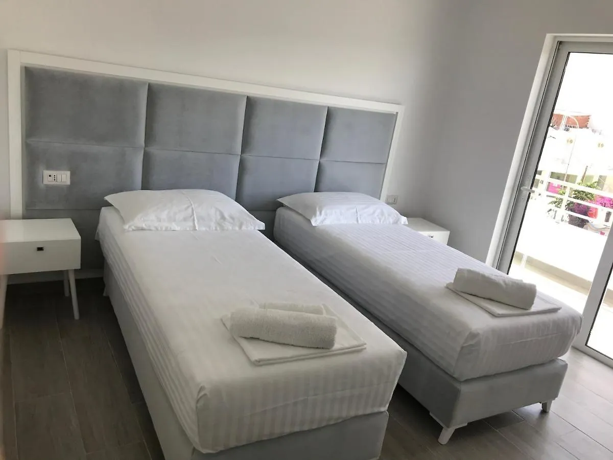 Edina By Hp Hotel Sarandë